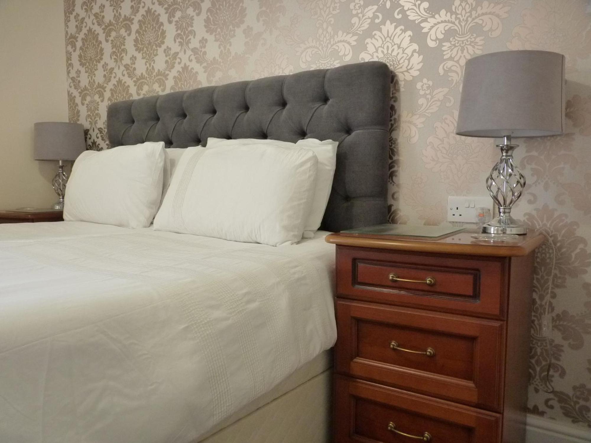 Seven Stars - Bed & Breakfast & Restaurant Окхамптън Екстериор снимка